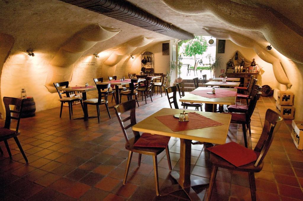 Weinhotel St. Stephanus Zeltingen-Rachtig Bagian luar foto