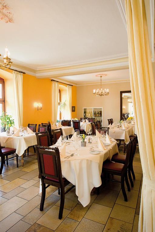 Weinhotel St. Stephanus Zeltingen-Rachtig Bagian luar foto